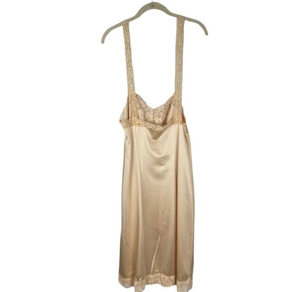 Vintage Vanity Fair gold lace trim slip size 34 - Picture 5 of 8